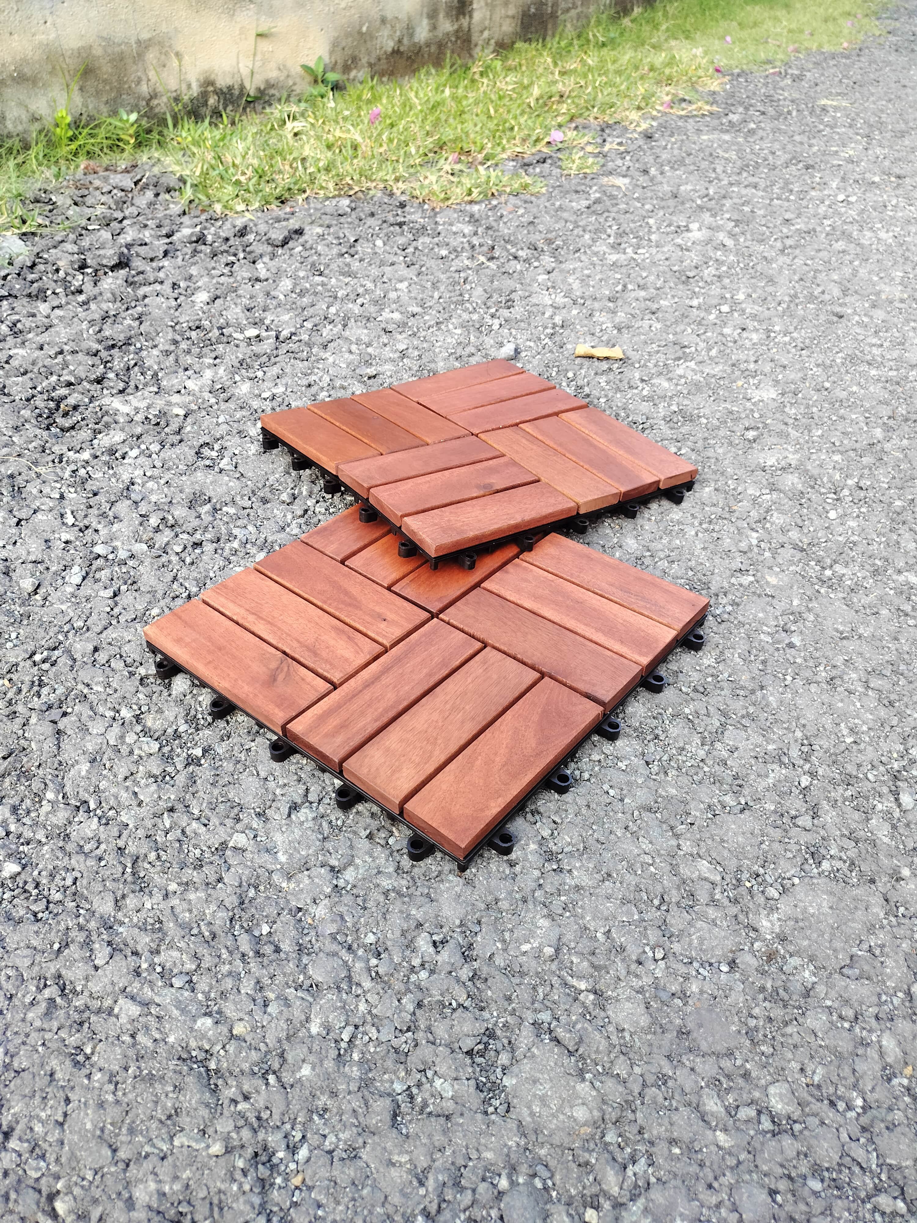 สีน้ำตาล