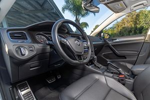 Volkswagen Golf Alltrack SE 2019 Usado en Excelentes Condiciones - Product Image 5