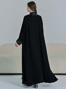 Ensemble de robe intérieure Abaya à manches longues en soie anti-rides, élégante et luxueuse, sur mesure, ornée d'un style traditionnel musulman sophistiqué - Product Image 3