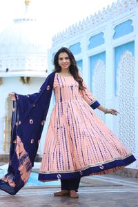 Conjunto de Kurta/Kurti Étnico de Algodón con Estampado a Mano para Mujer, Ropa Tradicional India, para Fiestas y Eventos, de Secado Rápido y Elástico, TheFabira - Product Image 5