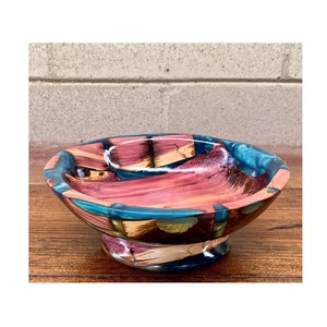 Bol à fruits en résine fabriqué à la main finition lisse brillante design élégant et élégant idéal pour la cuisine de la salle à manger ou l'espace de vie - Product Image 2