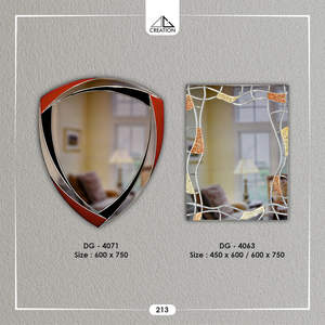 Miroir de salle de bain design à rainure en V avec réflexion claire pour les espaces intérieurs modernes en provenance d'Inde - Product Image 1