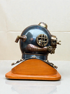 Casco de Buceo Vintage de Latón Azul Oscuro, Pieza Decorativa |   Casco de Buceo Náutico Antiguo para Aguas Profundas - Product Image 2