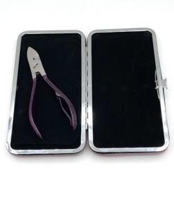 Alicates para Cutículas de Acero Inoxidable con Recubrimiento en Polvo Color Ciruela, Diseño Nuevo, Venta al Por Mayor, con su Propio Logotipo Personalizado, Instrumentos de Belleza - Product Image 1