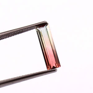 Baguette de tourmaline bicolore de qualité AAA de 1.45 ct pierre précieuse en vrac pour la fabrication de bijoux coupe de baguette naturelle - Product Image 3