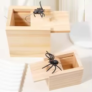 Fendeuse à bois d'occasion robuste conçue pour les grosses bûches, le traitement du bois et un fonctionnement continu - Product Image 5