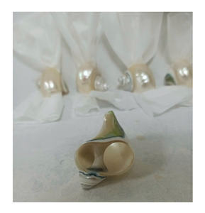 Anneaux de serviette en coquillage, prix d'usine du Vietnam, style rustique de plage, pour utilisation en café - Product Image 3