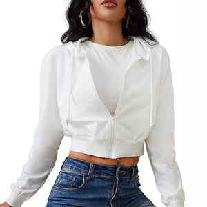 Sweat-shirt court pour femme conçu avec un tissu respirant et confortable offrant confort, chaleur et tenues décontractées modernes et élégantes - Product Image 1