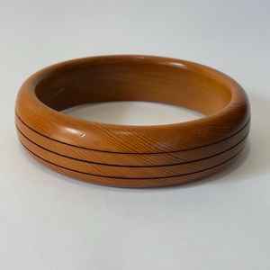 Pulseras de Madera Redondas Hechas a Mano con Cuentas de Madera Modernas, Color Personalizado, Ecológicas, Hechas en India, Artesanía Natural - Product Image 3