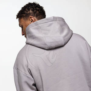 ชุดเสื้อมีฮู้ดและกางเกงขาสั้นโอเวอร์ไซส์เปิดไหล่สำหรับผู้ชายชุดเสื้อมีฮู้ดพร้อมกางเกงขาสั้น - Product Image 4