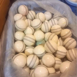 ลูกบอลแข็งสำหรับเล่นคริกเก็ตสินค้าทำแบรนด์ - Product Image 4