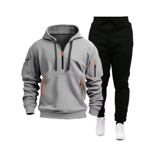 Tenue de sport décontractée 2 pièces avec logo personnalisé OEM pour hommes, survêtement de jogging brodé avec capuche et pantalon de survêtement, ensemble survêtement - Product Image 1