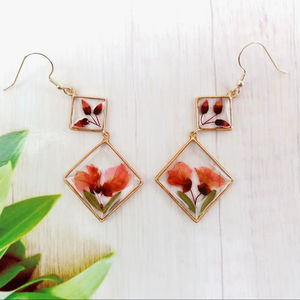 Pendientes de resina hechos a mano transparentes con mezcla de colores azul y blanco para regalos de dama de honor y accesorios de boda en Low Coast - Product Image 1