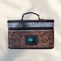 Boîte à bijoux pour femme en cuir véritable gravée à la main avec concho turquoise, fermeture éclair, doublure en velours, quincaillerie inaltérable, usage quotidien