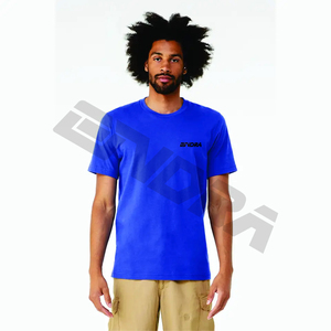 Eleve las grapas de su armario: ¡Experimente una calidad inigualable en Nuestras camisetas esenciales de cuello redondo! - Product Image 1