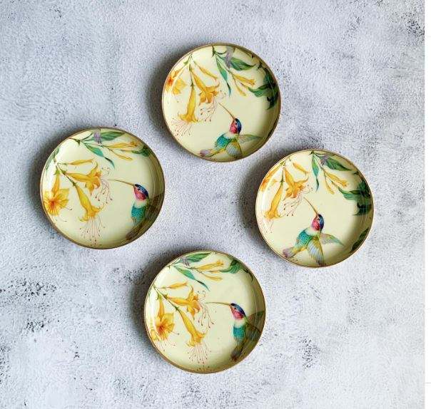 สีเหลือง