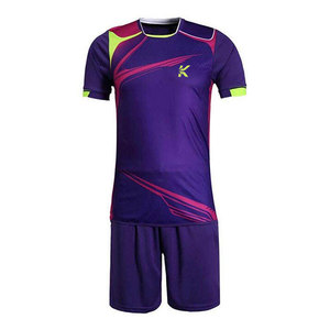 Uniforme de Fútbol Económico, Superventas, Transpirable, de Poliéster, Diseño Personalizado, Tela Suave, para Venta en Línea - Product Image 1