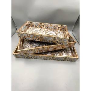 Plateau de nourriture en bois décoratif nouvellement arrivé pour servir du thé, du café et des boissons Restaurant et hôtels Plateaux Ensemble de 3 décorations de mariage - Product Image 1