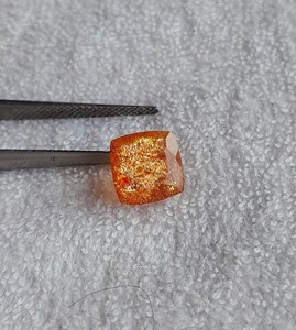 Confettis pierre de soleil pierre précieuse qualité étonnante pierre de soleil naturelle pierres précieuses coupées pierres précieuses en vrac de qualité supérieure prix de gros Wow gemmes - Product Image 1