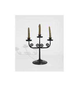 Candélabre en métal en fer forgé robuste idéal pour les événements de jardin en plein air ou la décoration de salle à manger de style ferme rustique - Product Image 5