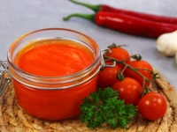 Meilleure vente de SAUCE au chili CHOLIIME-X au Viet Nam, bouteilles en PET de pâte de piment à l'ail épicé frais 830g, durée de conservation de 12 mois, échantillon gratuit