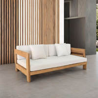 Sofa Daybed Arjuna Jati Kayu Jati Solid Dua Dudukan Bantal Tahan Air Ramah Lingkungan Furnitur Outdoor Ruang Makan Hotel Minimalis