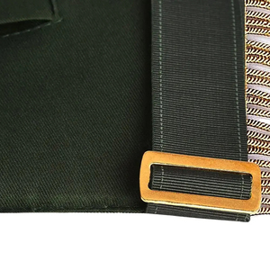 Tablier maçonnique personnalisé brodé en velours vert avec centre blanc, franges dorées, symbole croix, style classique, insigne à coudre sur vêtement - Product Image 3