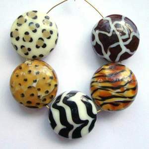 Perles en résine colorées faites à la main UNIQUE pour la décoration de la maison, cadeau, taille personnalisable - Product Image 5