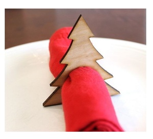 Anillo para Servilletas de Madera de Mango Antiguo con Diseño de Árbol de Navidad, Fabricante Mayorista de Decoración de Mesa, Anillo para Servilletas de Madera de Acacia para Bodas - Product Image 1