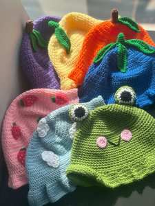 Chapeau Bob Unisexe Fait Main en Coton Laitier 100% avec Imprimé Fraise Adorable, Tissu de Haute Qualité, Style Fruité pour la Pêche et les Fêtes - Product Image 4