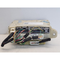 CENTRALINA FUSE ET ORDINATEUR DE BORD POUR PORTE LEXUS IS Series (350) 8273053025 2ADFHV diesel 2231 (05>13)