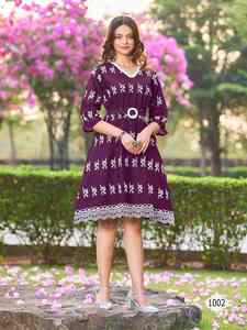 Qualité d'exportation indienne haute sur demande attrayant coton cambric court Kurti avec Shifli travail exportateur mondial femme mode - Product Image 6