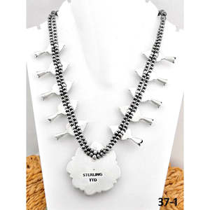 Collier en forme de fleur en turquoise et argent sterling de style sud-ouest - Product Image 5
