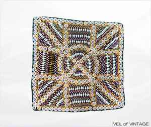 Tapiz folclórico listo para colgar, decoración de pared, personalizable para pedidos grandes, colgante de pared hecho a mano de madera - Product Image 3