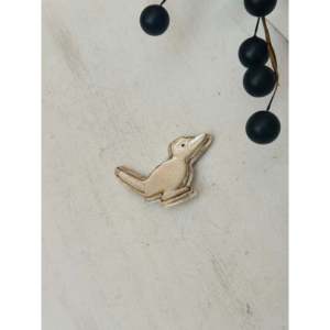 Broche Zuni Hecho a Mano con Madreperla y Plata de Ley con Diseño de Roadrunner para Regalo - Product Image 3