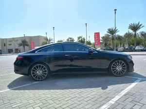 E200 2024 Usado, Diésel, Volante a la Derecha, Asientos de Cuero, Interior Oscuro, Control de Crucero ACC, Motor 4.5L, Automático, Convertible - Product Image 3