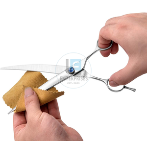 Tijeras de Peluquería Canina Profesionales OEM de Alta Calidad, Curvas, Modernas, de Acero Inoxidable de 8 Pulgadas, Portátiles para Perros y Gatos - Product Image 4