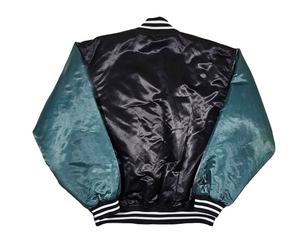 Chaqueta universitaria de satén lista para el clima frío OEM chaqueta de bombardero de béisbol Unisex personalizada para ropa de calle estilo juvenil y universitario - Product Image 6