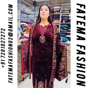 Conjunto de Vestido Étnico de Terciopelo con Bordado Sólido Moderno de Diseñador, Trajes de Boda Indios Pakistaníes, Palazzo Dupatta - Product Image 2