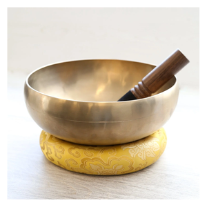 Cuenco Tibetano de Metal Pulido Hecho a Mano en Nepal, Auténtico y de Alta Calidad, Instrumento Ecológico para Sanación con Sonido, Meditación y Yoga - Product Image 4