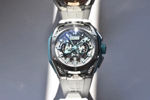 Montre unisexe à mouvement automatique mécanique, boîtier en acier inoxydable, cadran en cristal rond, résistance à l'eau 5 BAR, avec boucle Tang - Product Image 3