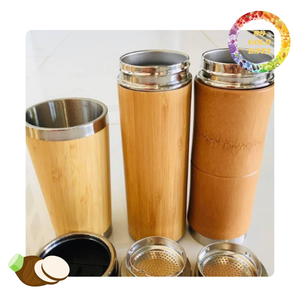 Bouteille thermique moderne en bambou avec design écologique et logo personnalisé | origine Viet Nam - Product Image 3