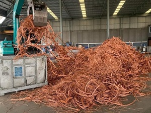 Fil de Cuivre Pur à 99,95%-99,99% (Déchets), 100% Naturel, 25 Tonnes MOQ, Emballage International Standard de Haute Qualité, Adapté au Transport Maritime - Product Image 3