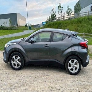 Toyota CHR usado, fresco y limpio, con conducción a la izquierda y a la derecha, el mejor precio ofrecido con envío rápido, venta al por mayor disponible - Product Image 3