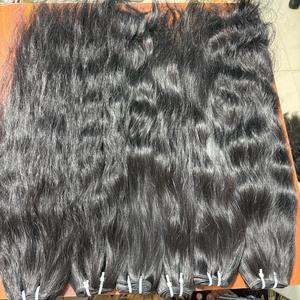 Faisceaux de tissage de cheveux vierges coupés au temple indien naturel à donneur unique Extensions de cheveux humains droits alignés bruts de couleur claire - Product Image 1