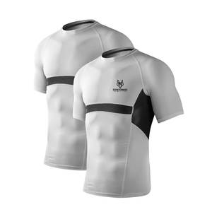 Camiseta deportiva de alta calidad para hombre con tecnología de secado rápido para sesiones de entrenamiento cómodas Camiseta deportiva para hombre - Product Image 1