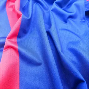 Ensemble de maillot de football et short de sport pour homme personnalisé, taille élastique, respirant, écologique, séchage rapide, polyester, style uni - Product Image 4