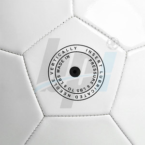 Ballons de football cousus à la machine, nouveau design, faible MOQ, légers, en cuir PU PVC cousu à la machine - Product Image 6