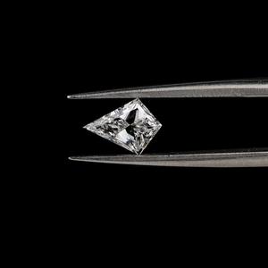 Par de diamantes sueltos cultivados en laboratorio de corte de cometa para anillo de compromiso o pendientes, tachuelas de oro blanco de 14 quilates, tachuelas de diamantes CVD de corte antiguo - Product Image 3