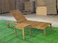 Chaise longue de luxe moderne en bois d'acacia pour hôtel piscine extérieure ou plage pour bronzer dans le salon ou l'entrepôt